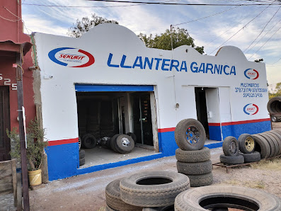 Llantera Garnica